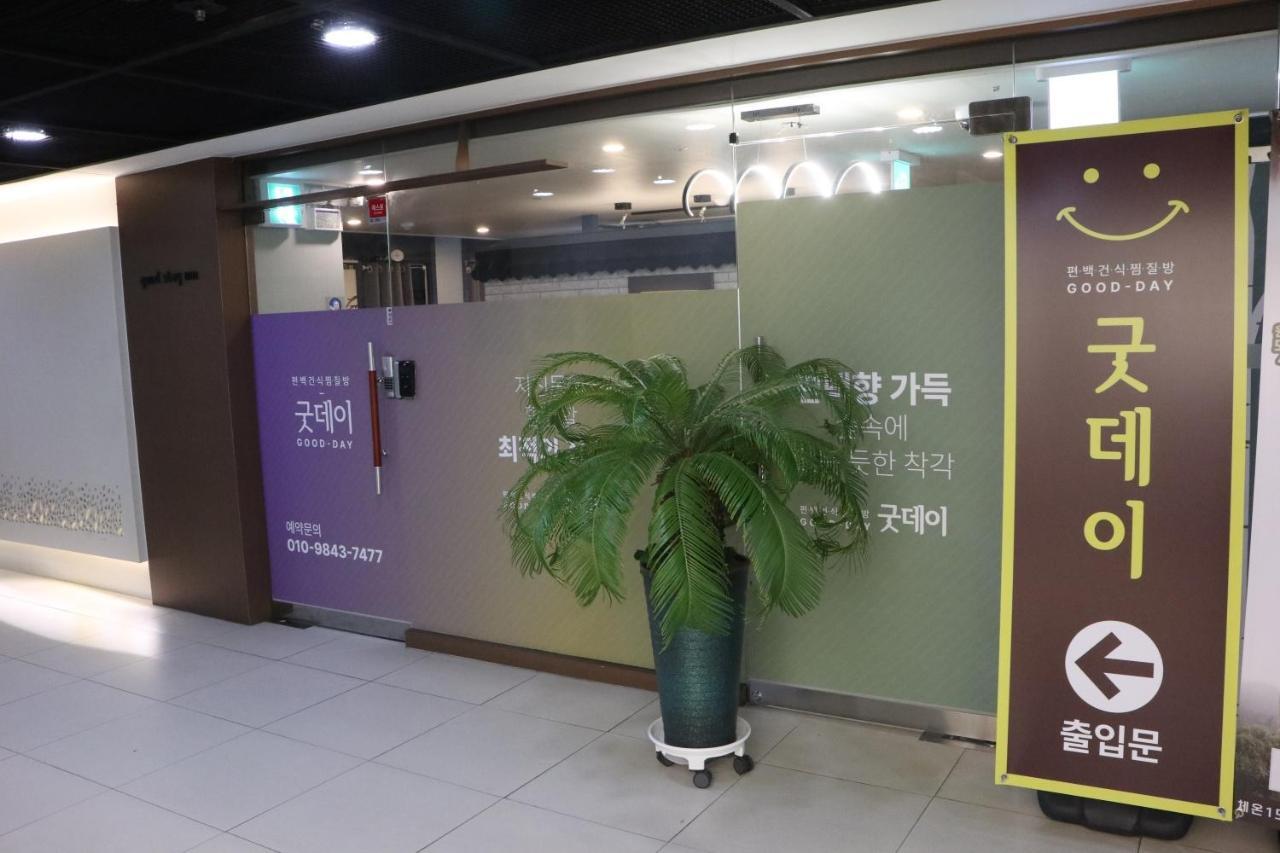 Goodday Jjimjilbang Hotel Incshon Kültér fotó